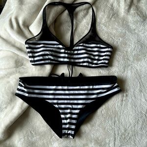 Lululemon Salty Swim hipster reversible bikini size Medium